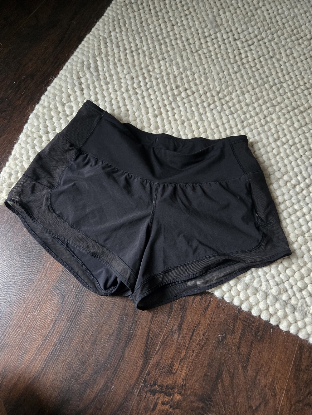 Lulu Beat The Heay Shorts